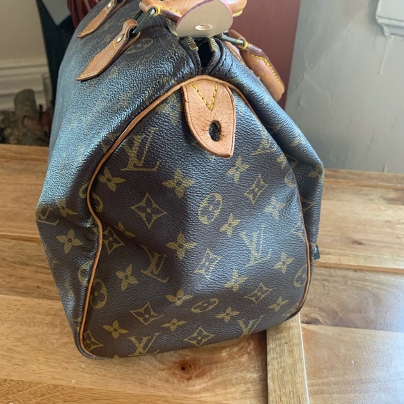 Louis Vuitton Vintage Speedy 30 Handbag - Picture 8 of 16